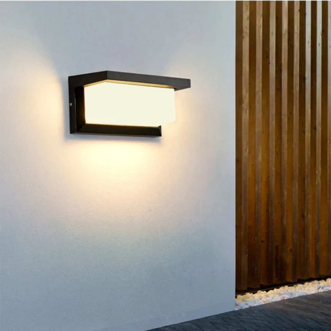 LED Außenwandleuchte mit Bewegungsmelder IP65, schwarz & sicher