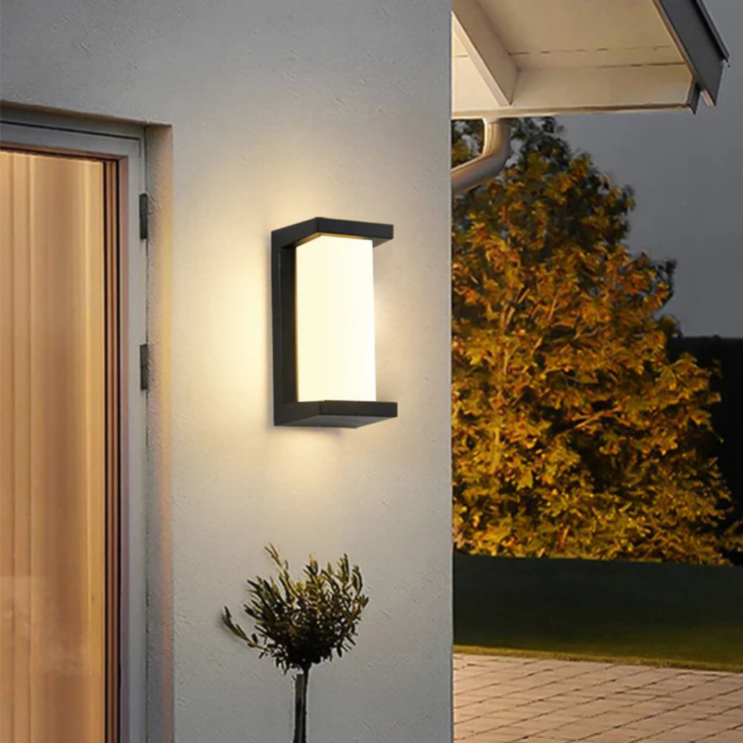 LED Außenwandleuchte mit Bewegungsmelder IP65, schwarz & sicher