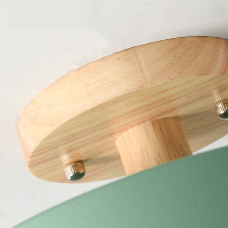 LumenWood: Moderne LED-Deckenleuchte mit natürlichem Holzrahmen