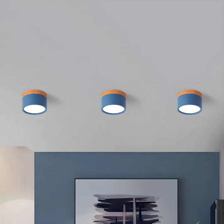 ZentroLicht: Minimalistische LED-Deckenleuchte im Zylinder-Design
