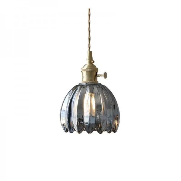 FloraLume: Pendelleuchte mit elegantem, blütenförmigem Glasschirm