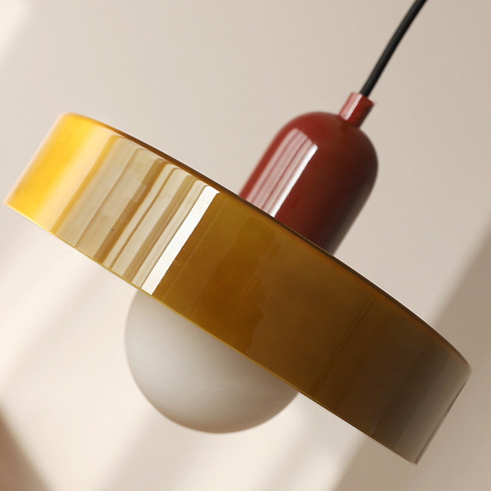 Emilie | Moderne Bauhaus-Pendelleuchte